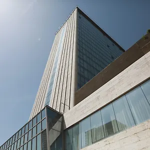 Hotell Holiday - By Ihg, Tbilisi